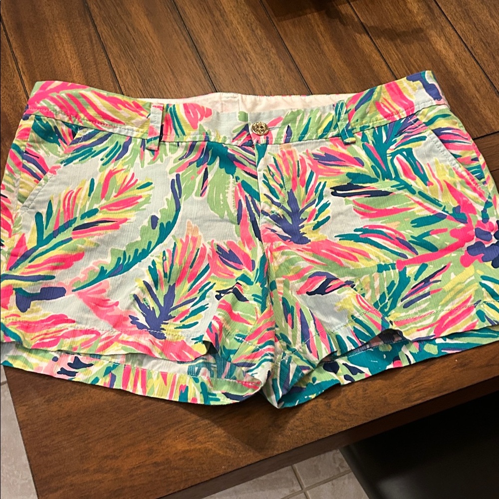 Lilly Pulitzer Callahan Multicolor Tropical Print  Shorts